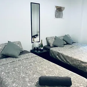 Couette-café Sepulveda R1, Barcelone