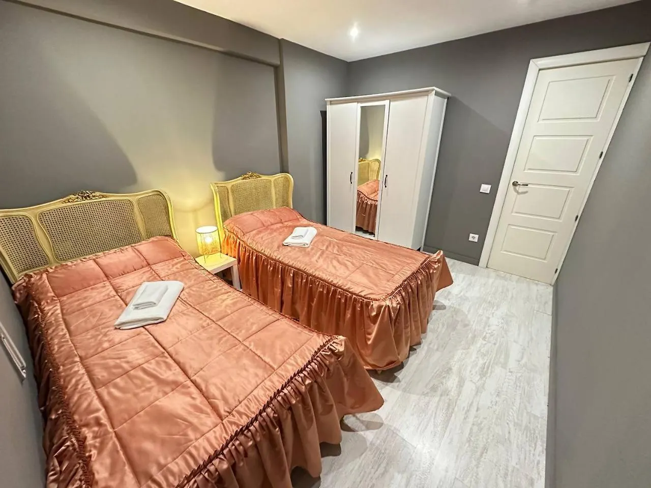 Bed & Breakfast Plaza Serra Barcelona